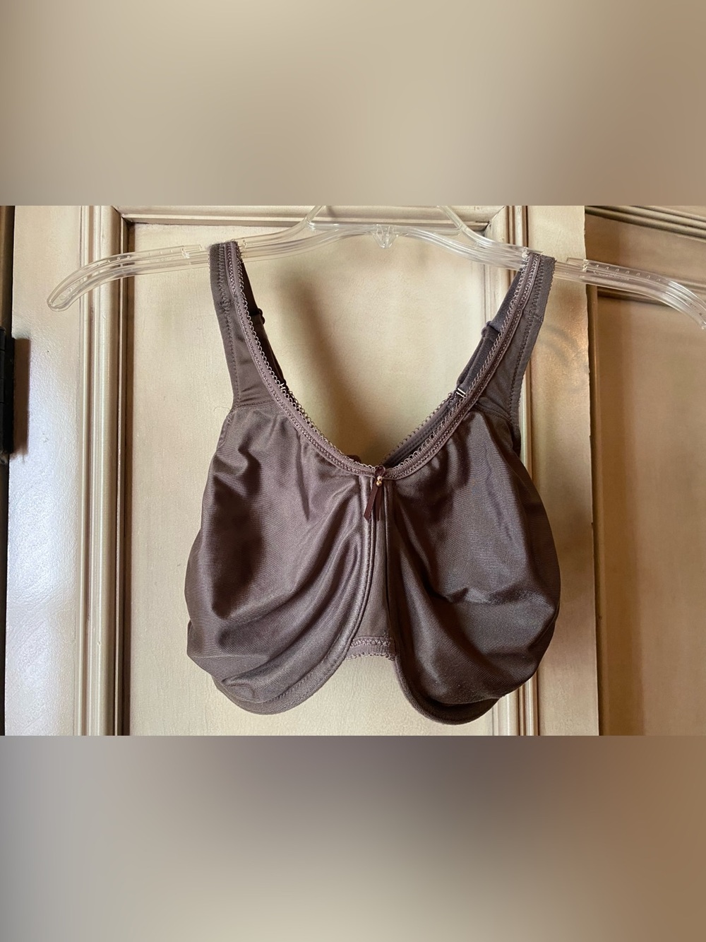 Wacoal Taupe Satin Simple Shaping Minimizer Underwire Bra (Style 857109) 34G